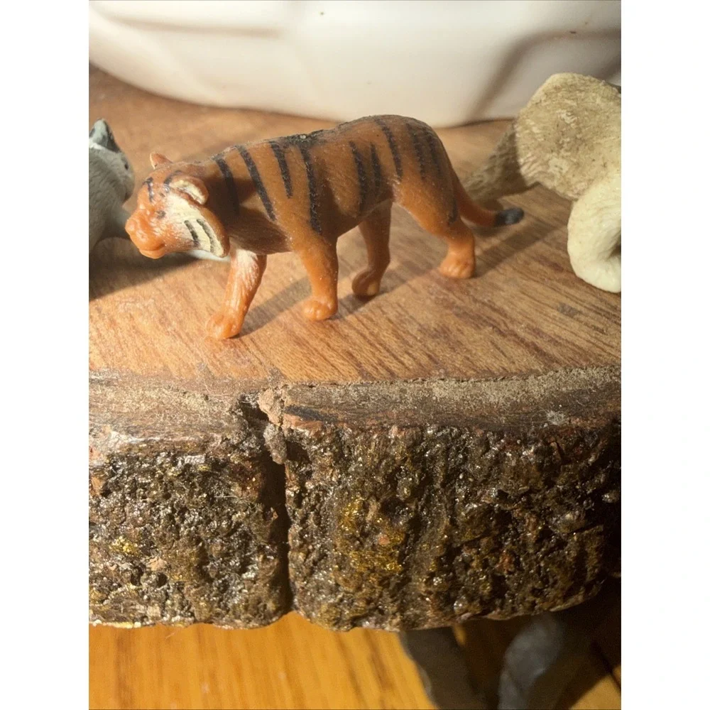 Micro Mini Safari Animals Set Of 4 Soft Rubber Like Detailed Play Set Wildlife